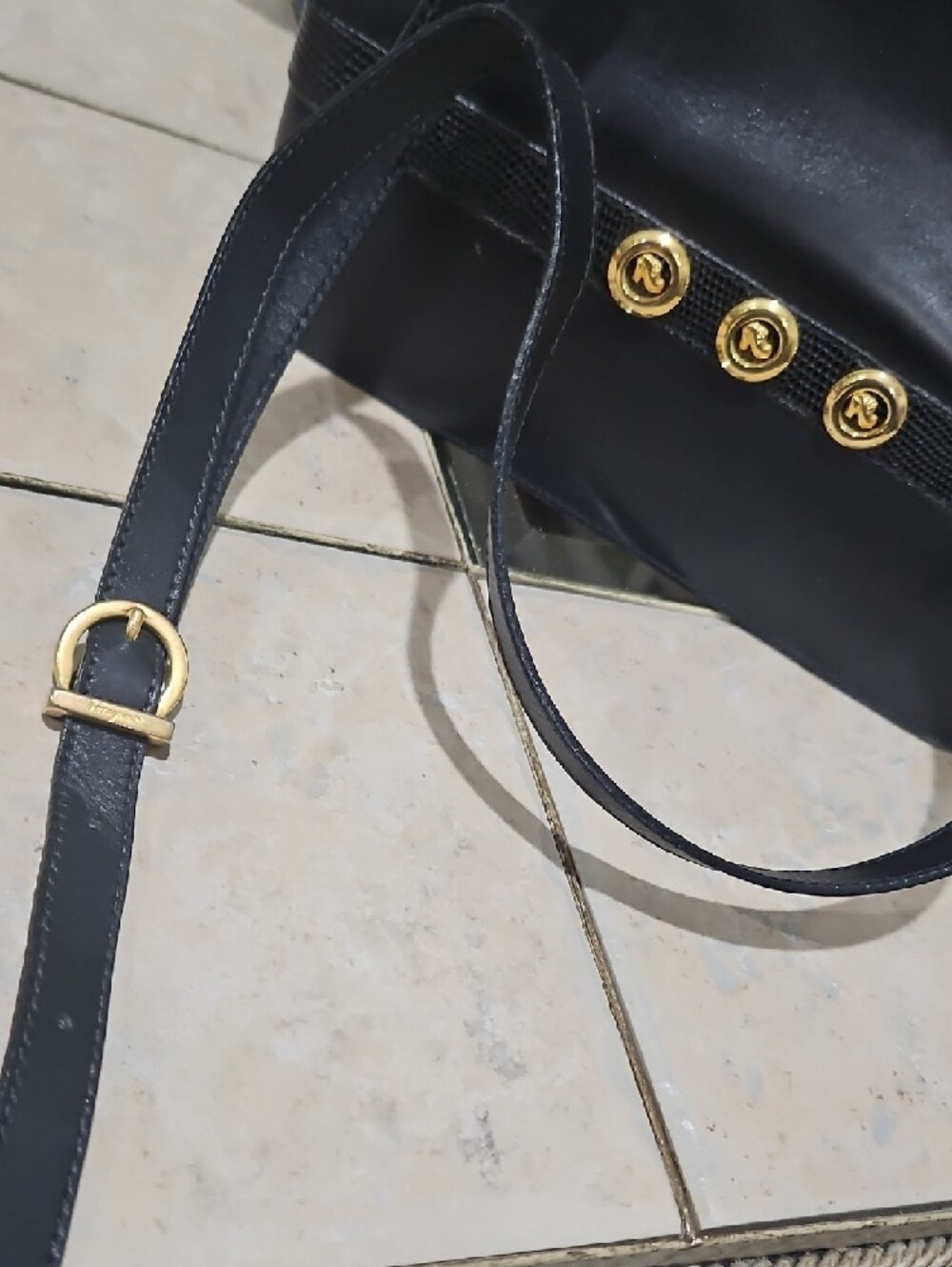 Vintage Salvatore Ferragamo Leather Black Shoulder Bag w/Gold Hardware & COA - Picture 6 of 16
